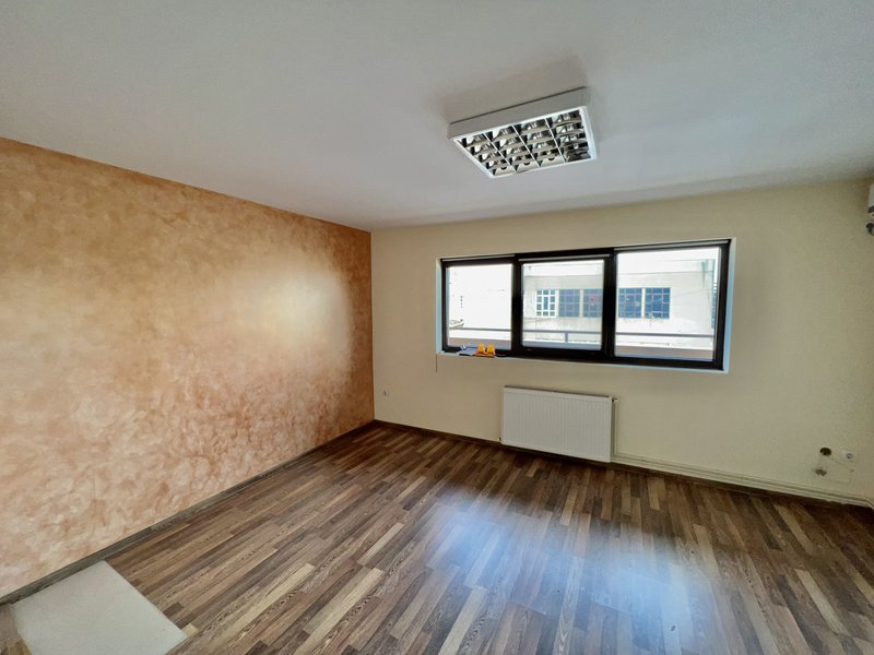 Piata Iancului, spatiu tip duplex 6 camere, vila noua (P+3), etaj 2-3/3.
