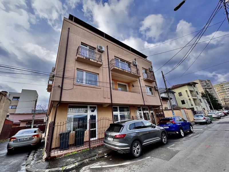 Piata Iancului, spatiu tip duplex 6 camere, vila noua (P+3), etaj 2-3/3.